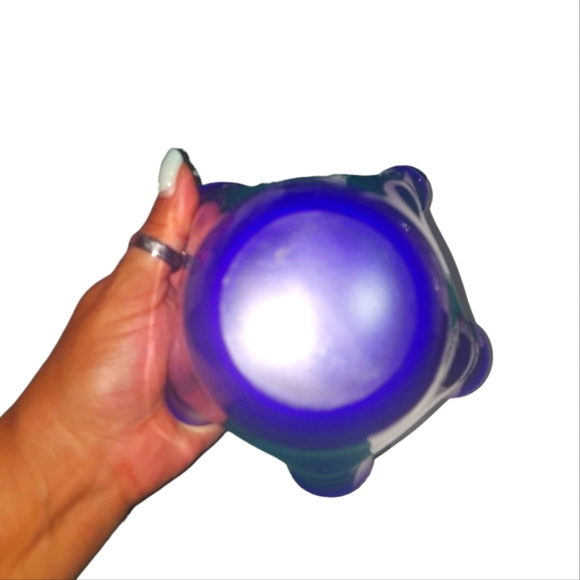 Gorgeous Handblown Art Glass Cobalt Blue And Orange Glass Hankerchief Vase - Picture 3 of 5